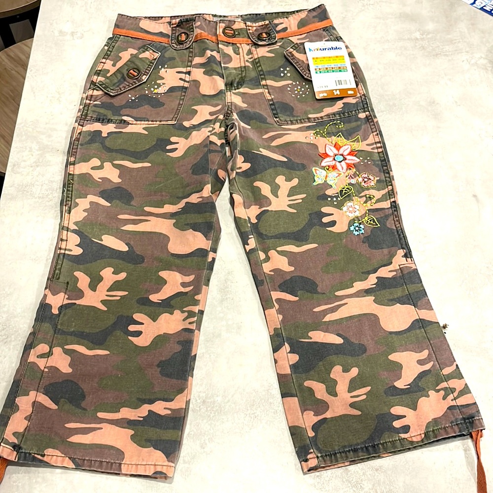 NWT girls camo jeans.